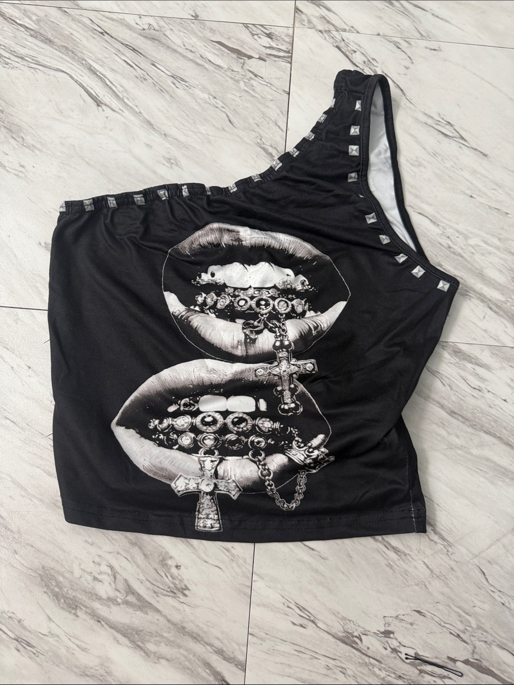 Black One-Shoulder Studded Graphic Crop Top